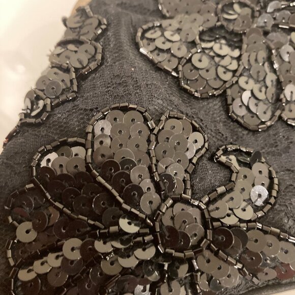 Beaded Floral Black Kiss Lock Clutch Purse with Chain Strap - Picture 6 of 8